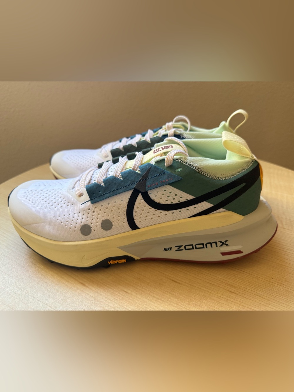 Nike Zegama 2 Trail running shoe in Men’s 8.5